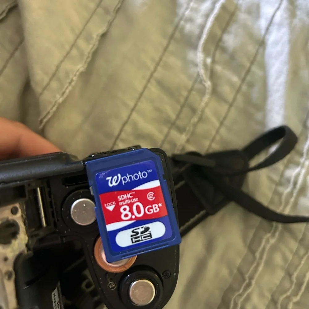 Nikon Coolpix L820 Camera